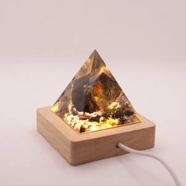 Orgonit piramidka 58mm