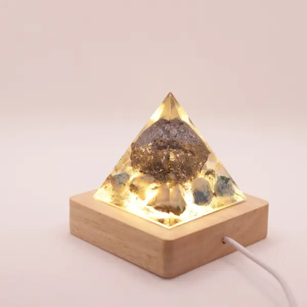 Orgonit piramidka 58mm