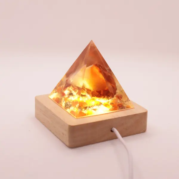 Orgonit piramidka 58mm