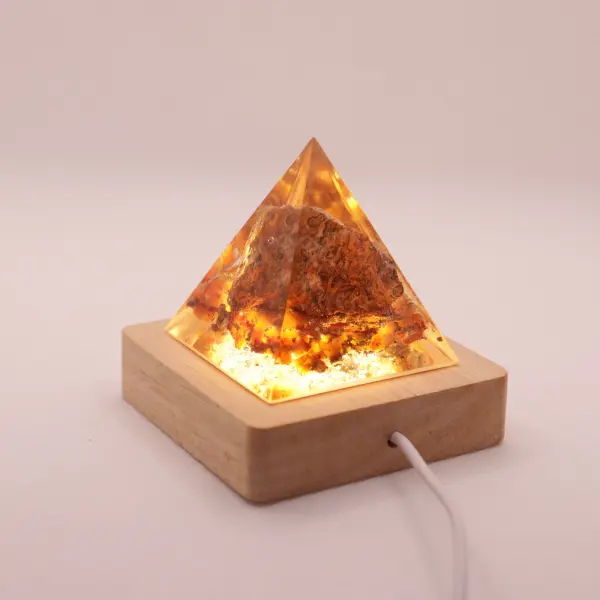 Orgonit piramidka 58mm