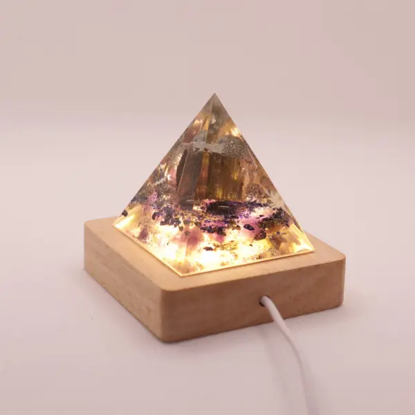 Orgonit piramidka 58mm