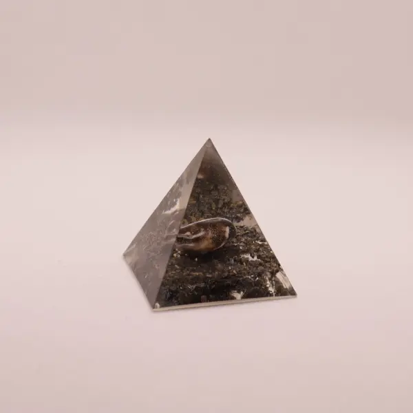 Orgonit piramidka 58mm