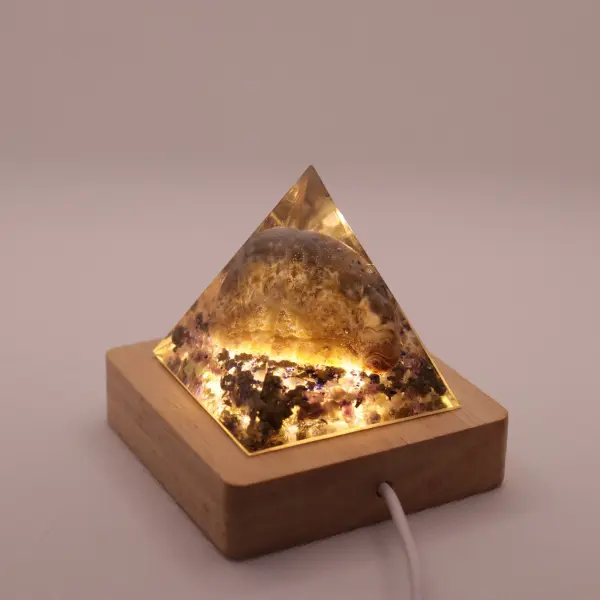 Orgonit piramidka 58mm